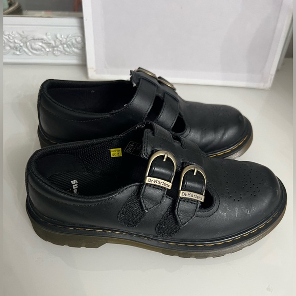Little Girl’s Dr Martens shoes - Picture 5 of 10